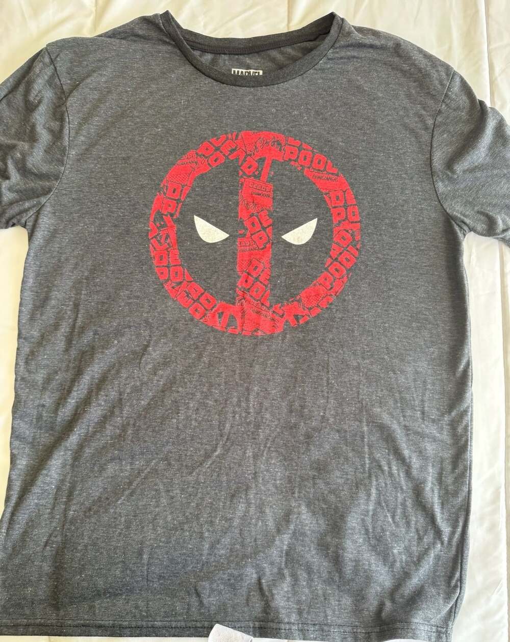 Aeropostale Marvel Deadpool Graphic T-Shirt Charcoal Gray Large
